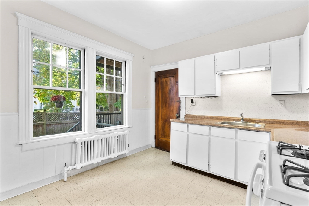 30-32 Goodrich Rd