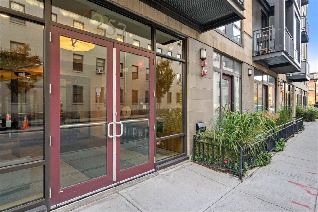 257 Northampton St # 506