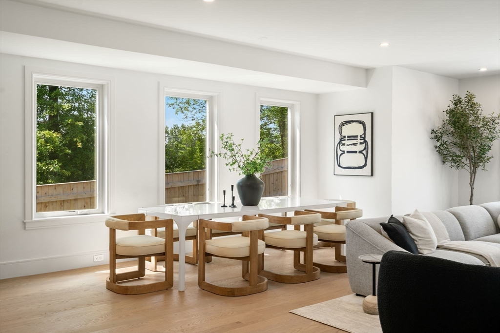 33 Evergreen St # 1