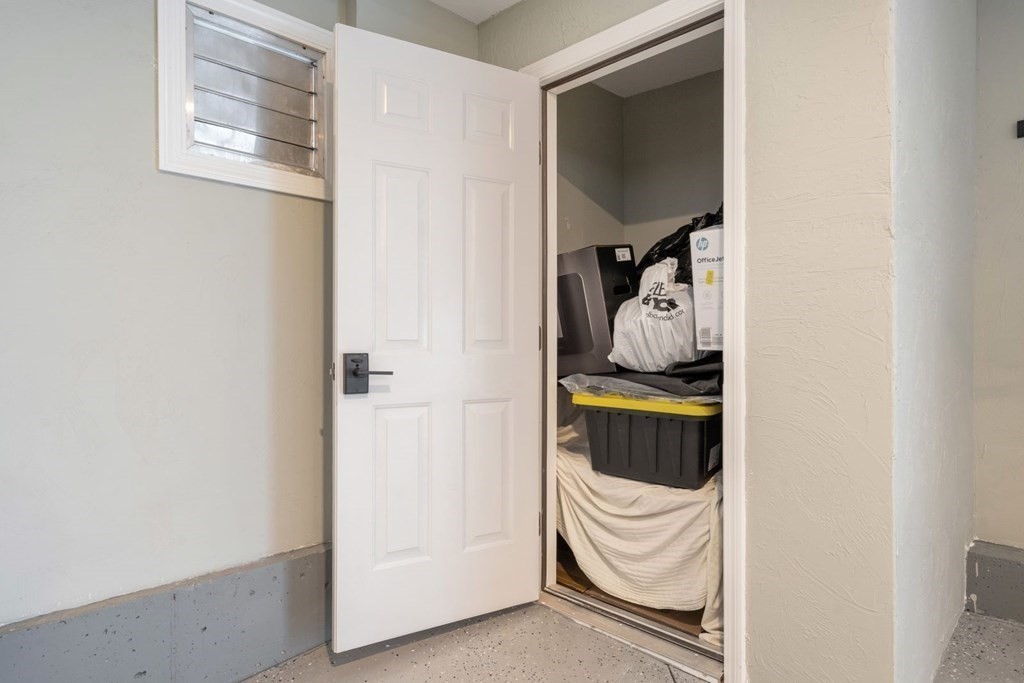 260 Gold Street # 201