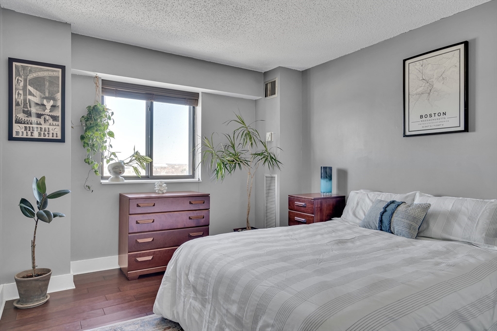 15 N Beacon St # 714