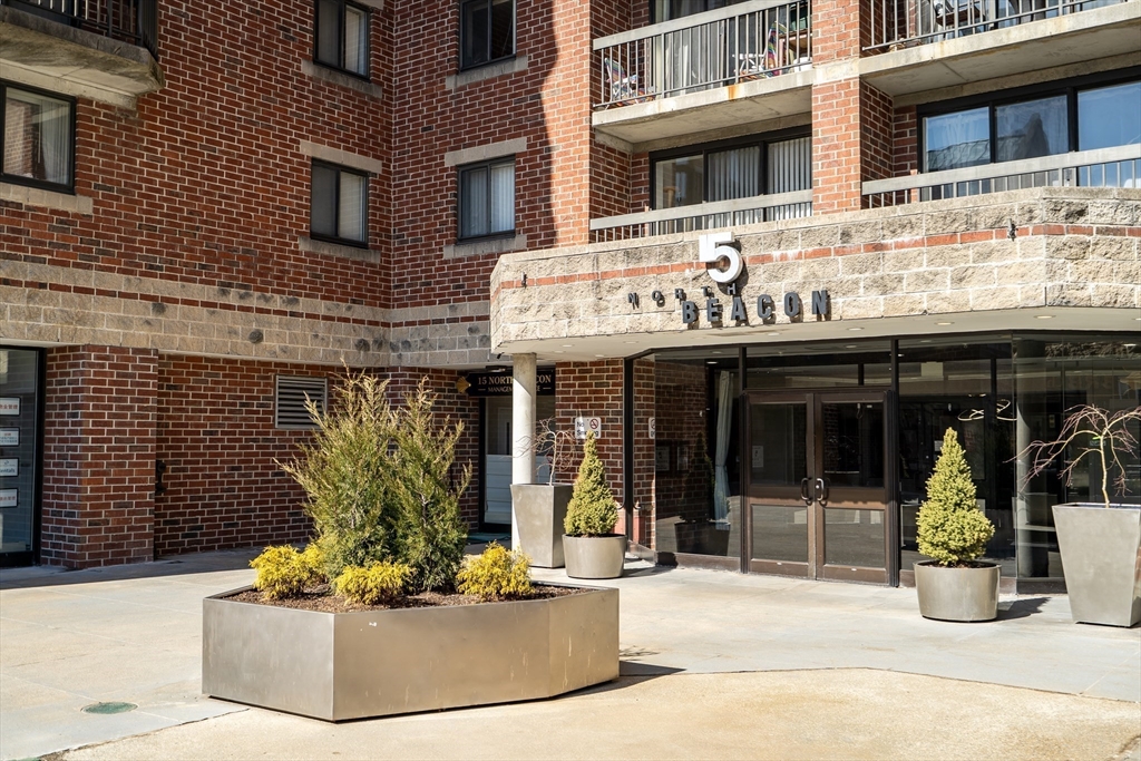 15 N Beacon St # 714