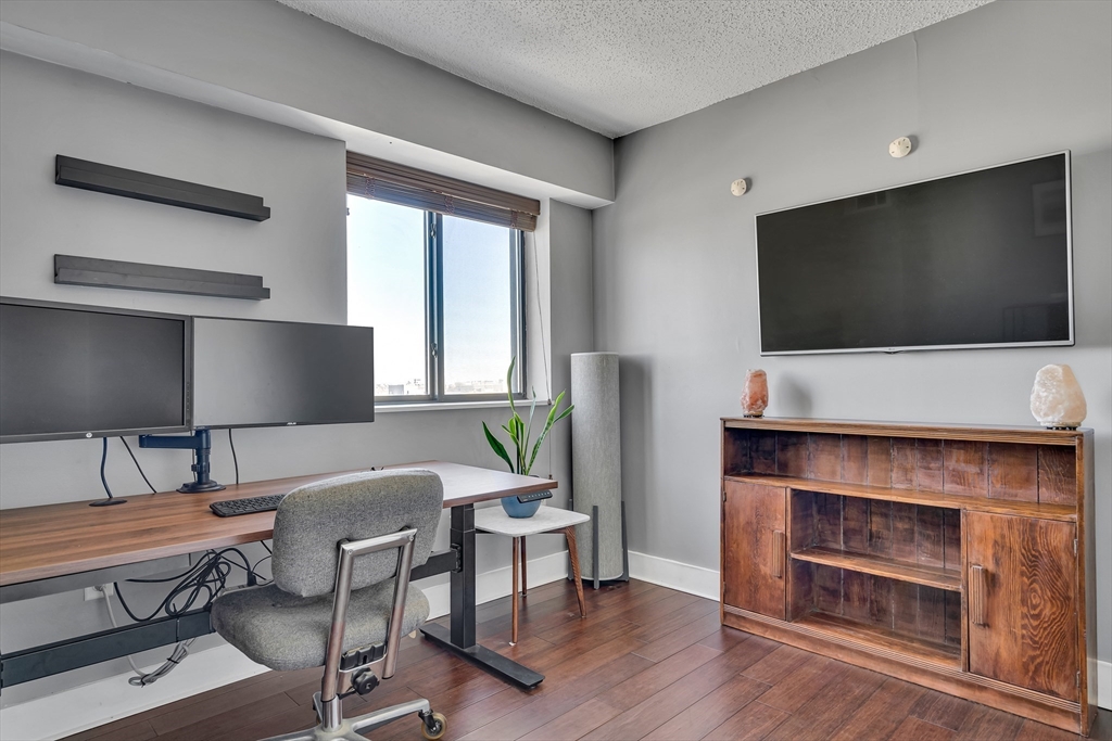 15 N Beacon St # 714