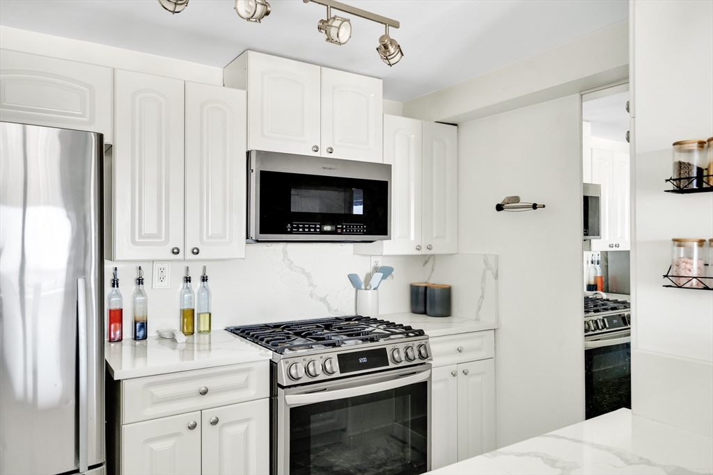15 N Beacon St # 714