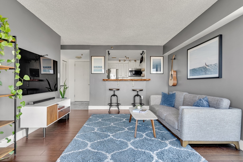 15 N Beacon St # 714