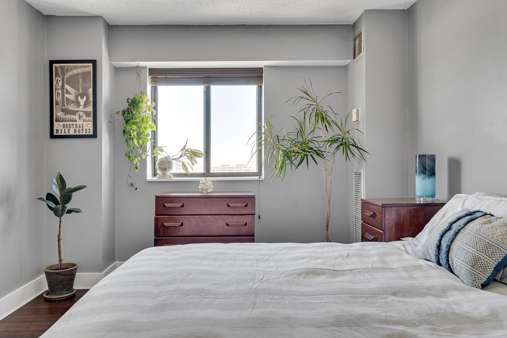 15 N Beacon St # 714