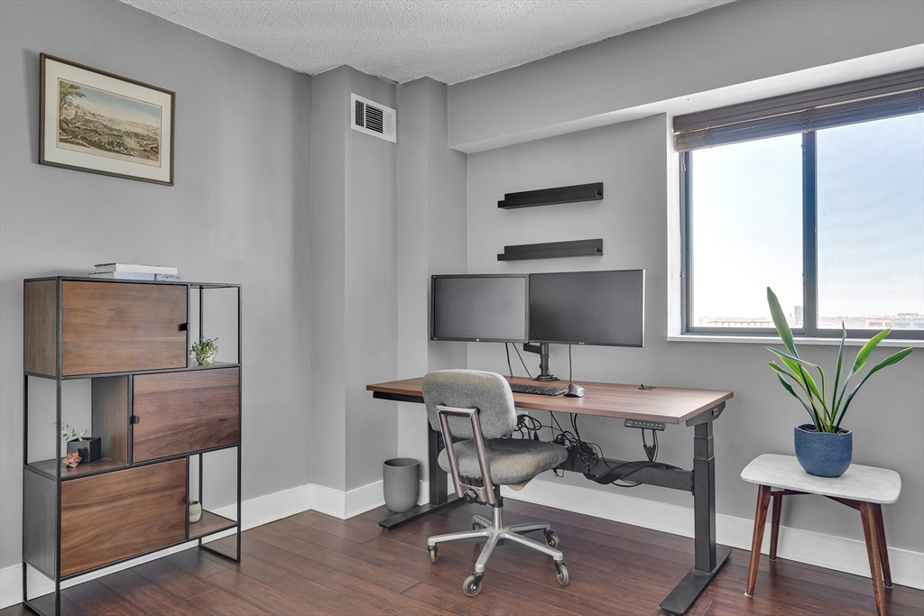 15 N Beacon St # 714
