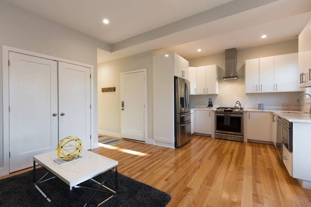 666 Massachusetts Ave # 4