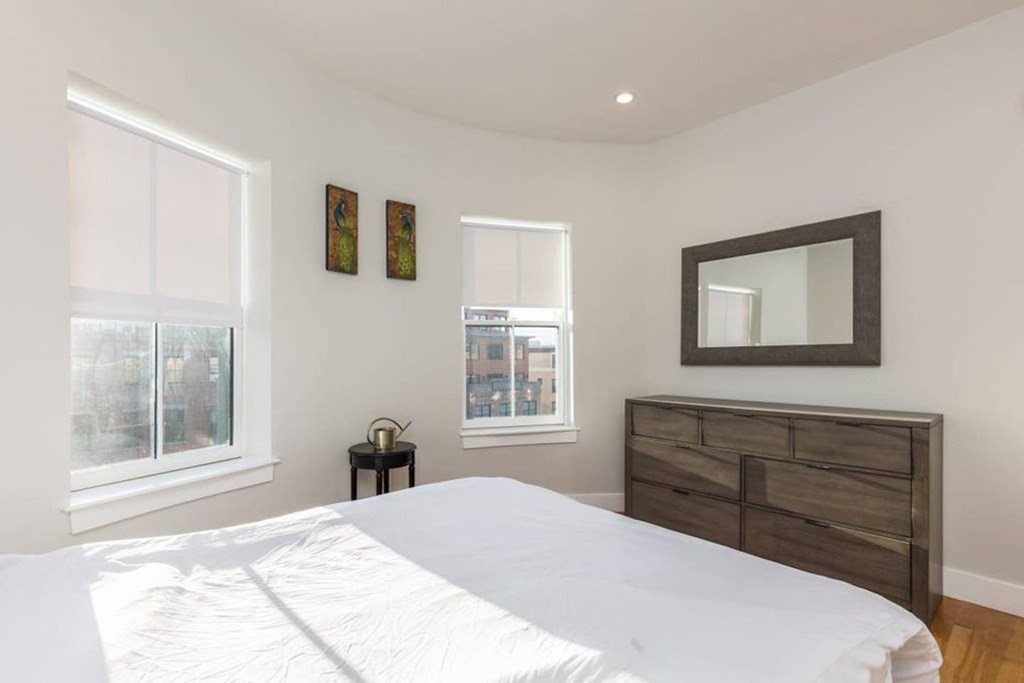 666 Massachusetts Ave # 4