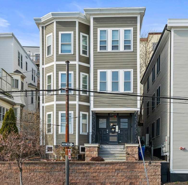 1150 Bennington St # 3