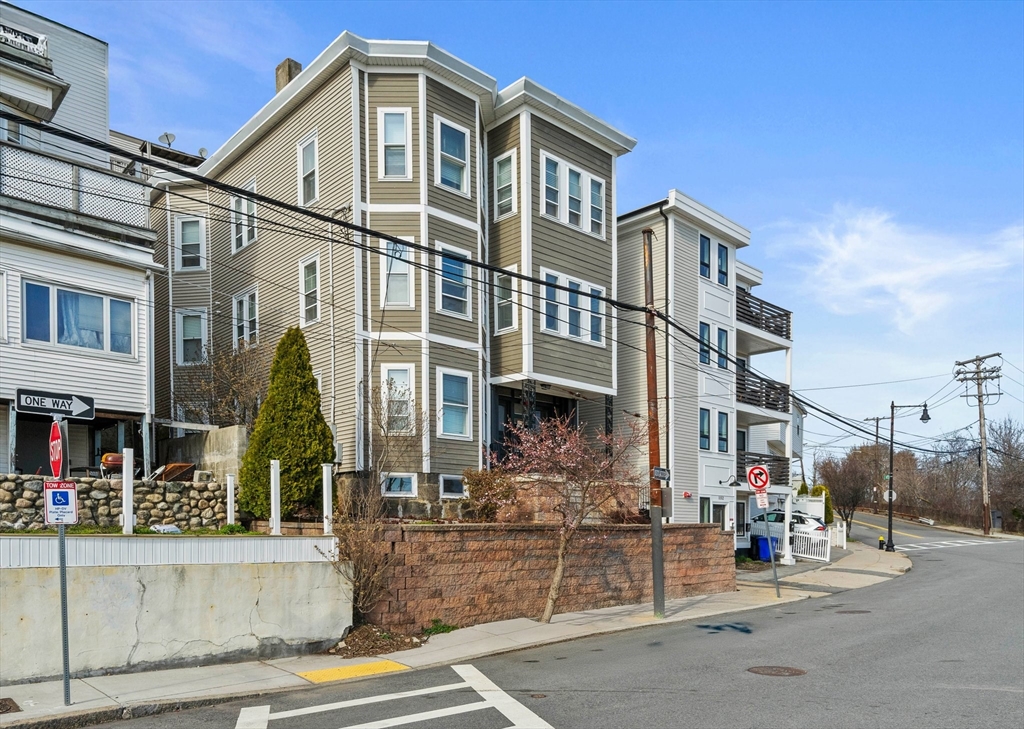 1150 Bennington St # 3