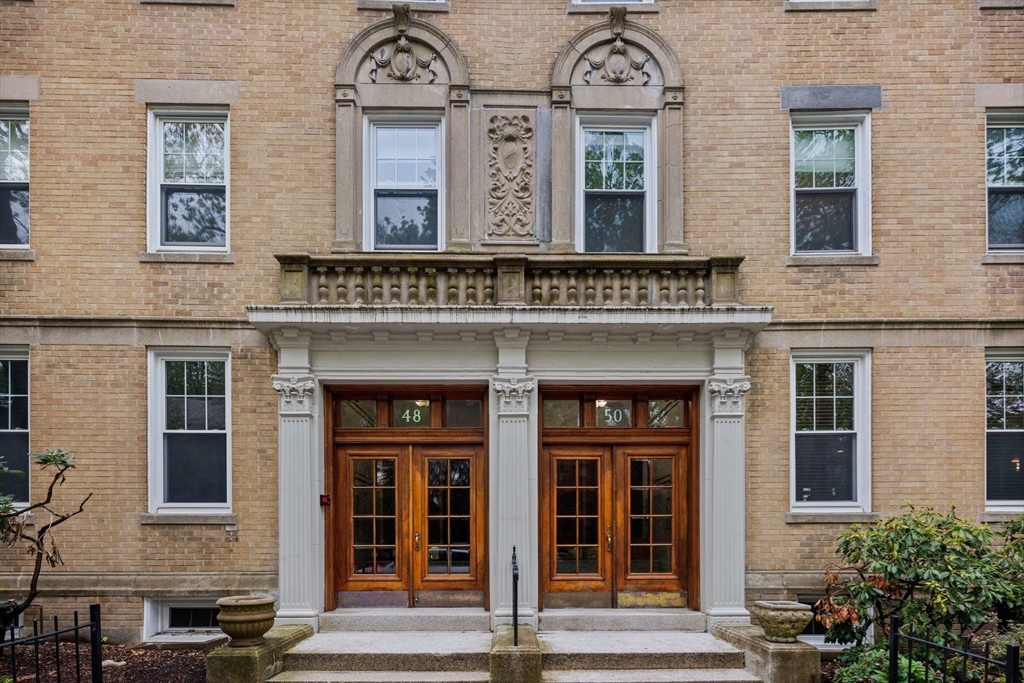 48 Marshal Street # C