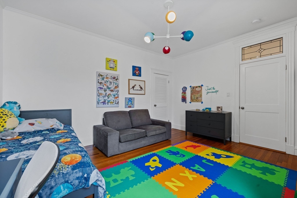 48 Marshal Street # C