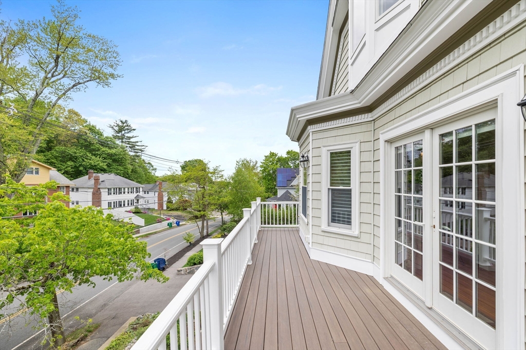 228 Langley Rd