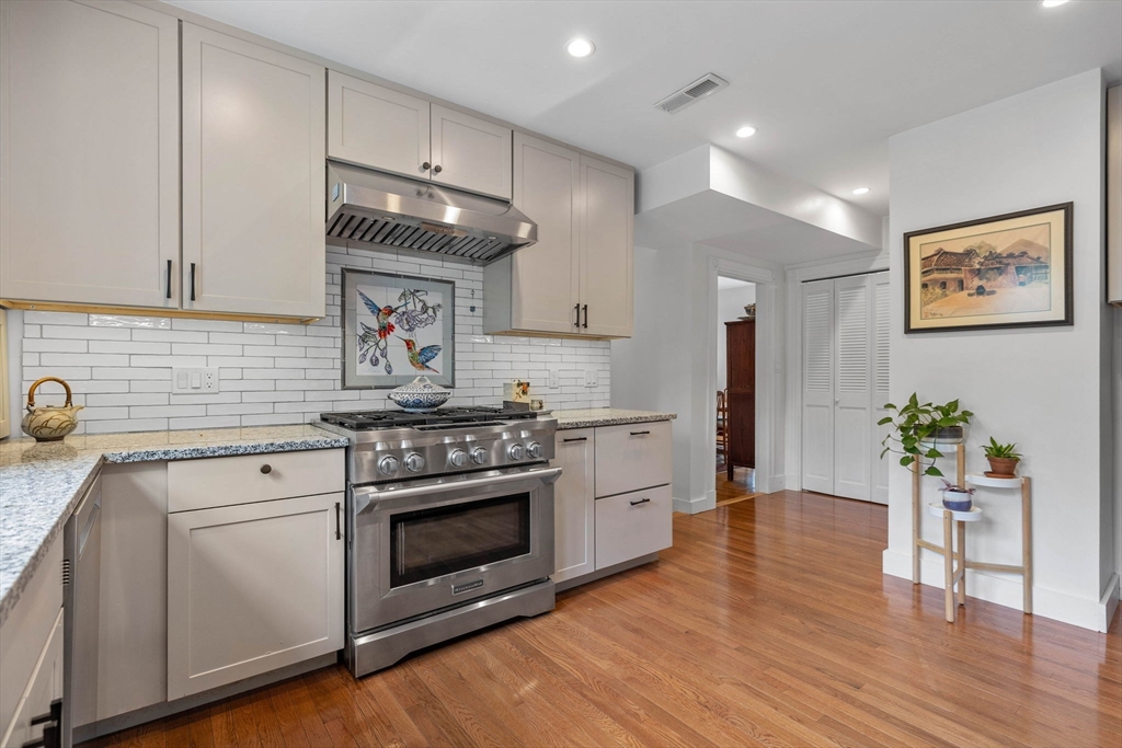 228 Langley Rd