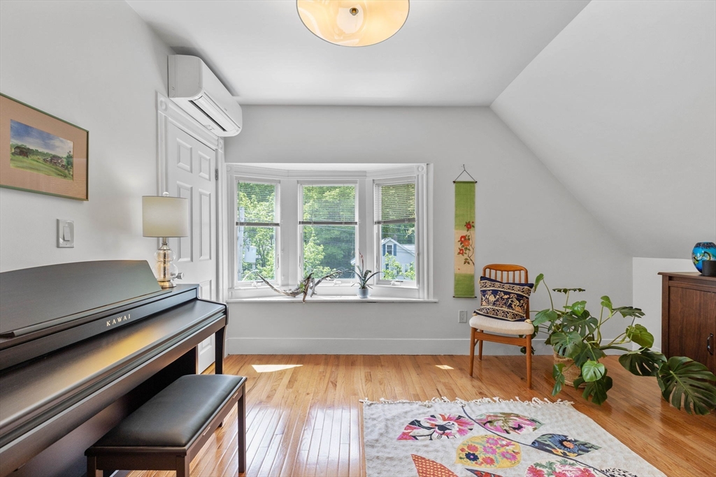228 Langley Rd