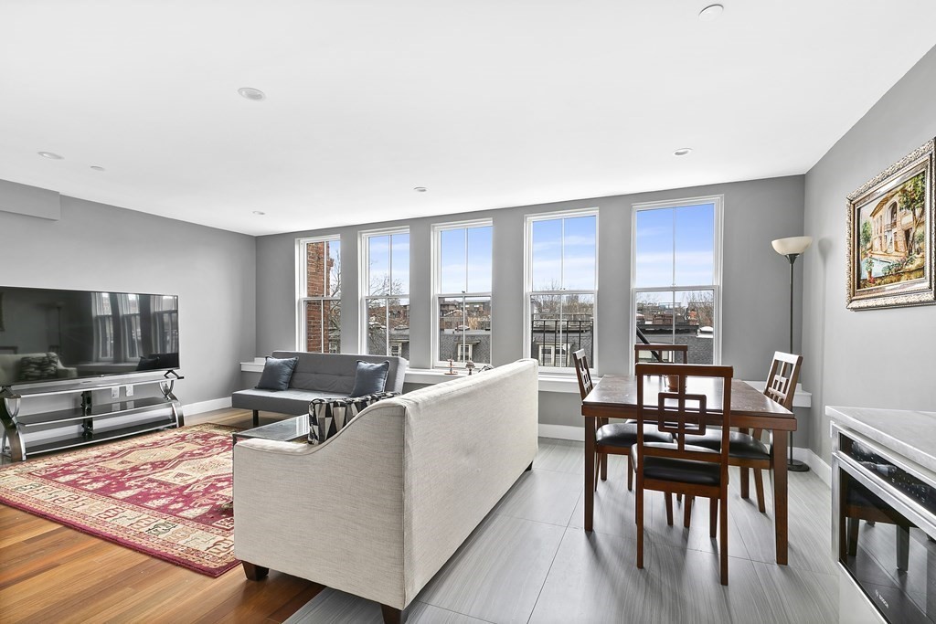 666 Massachusetts Ave # 5