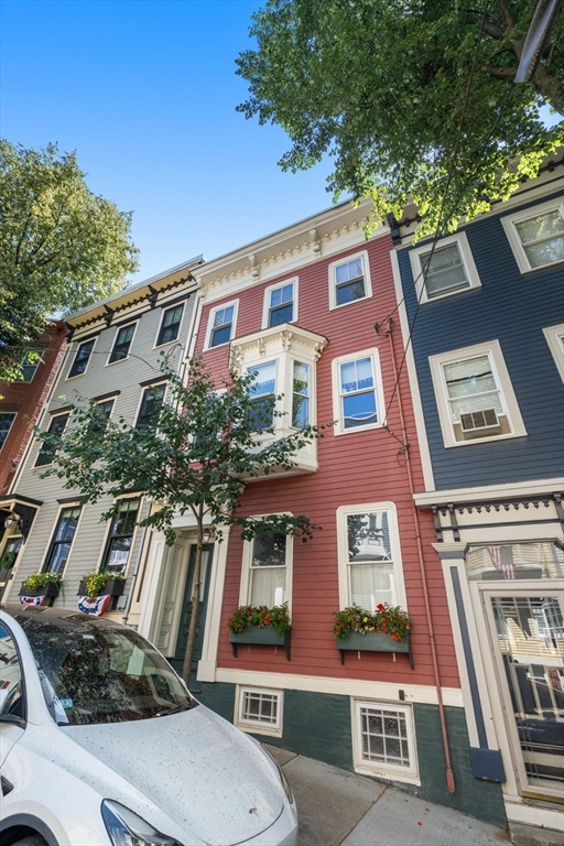 31 Mead Street