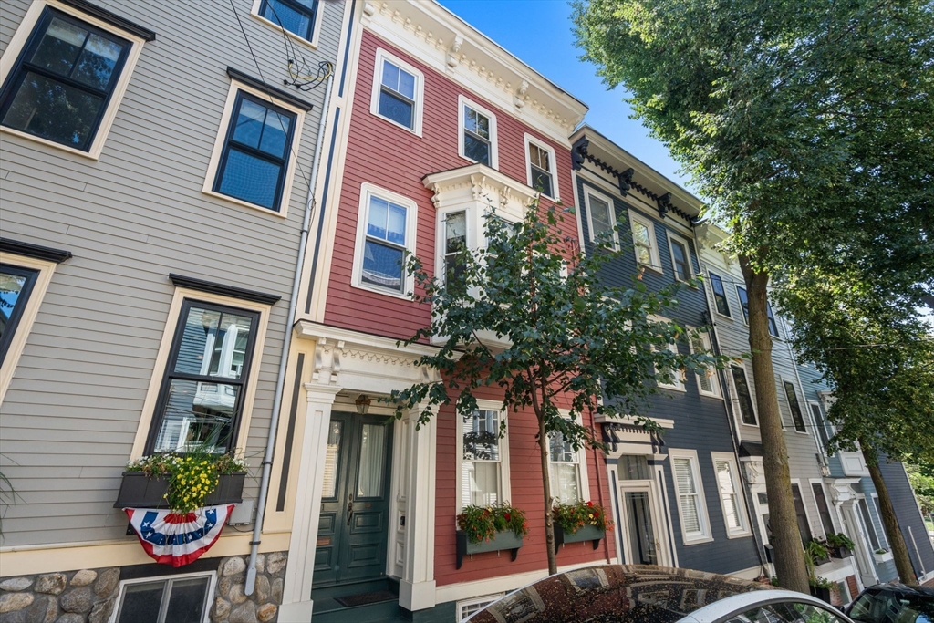 31 Mead Street