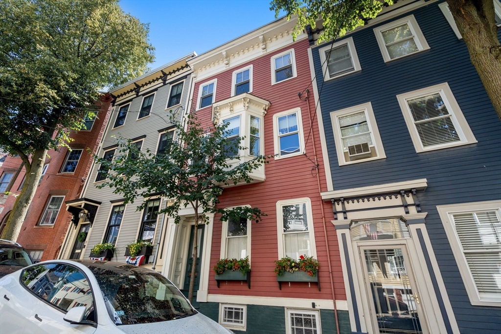 31 Mead Street