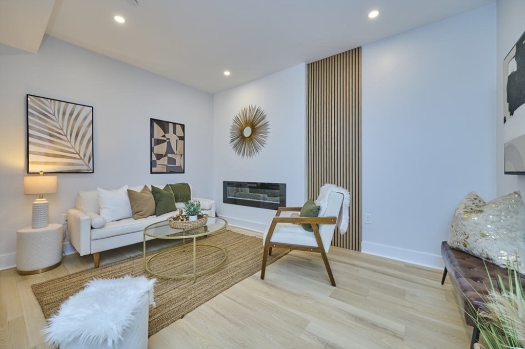18 Belknap Street # 2