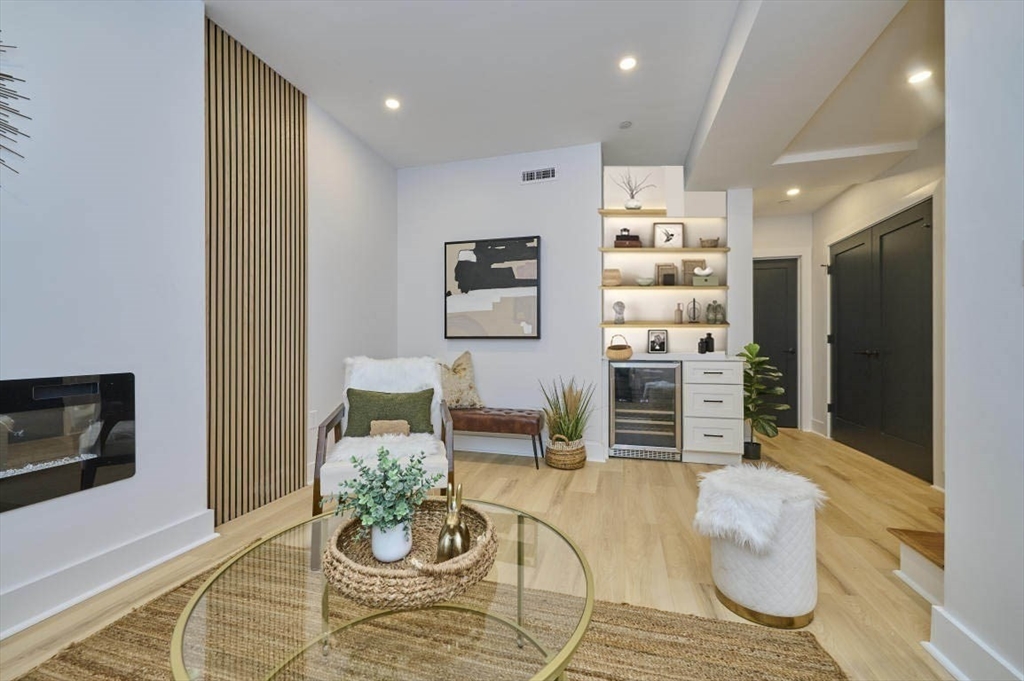 18 Belknap Street # 2