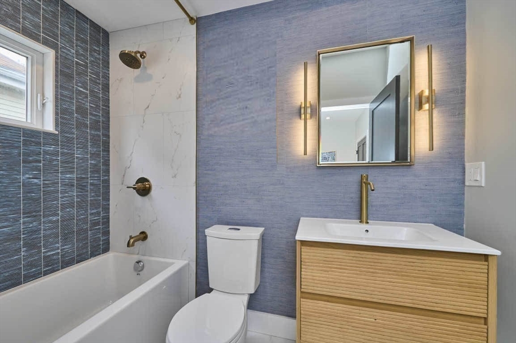 18 Belknap Street # 2