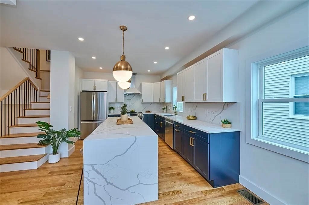 18 Belknap Street # 2