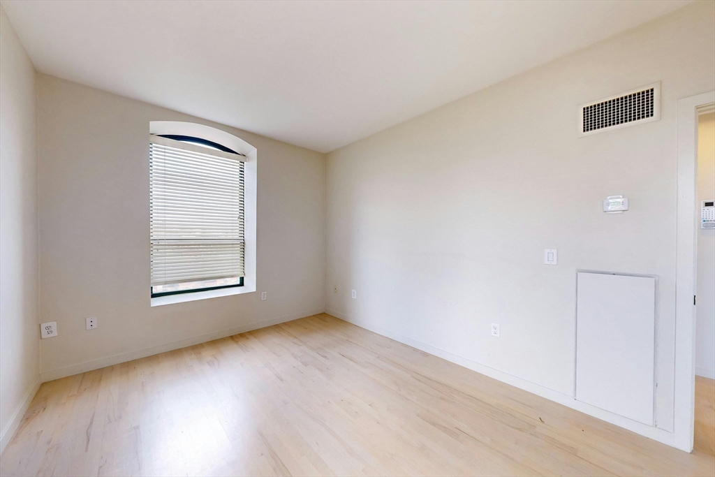 755 Boylston Street # 804