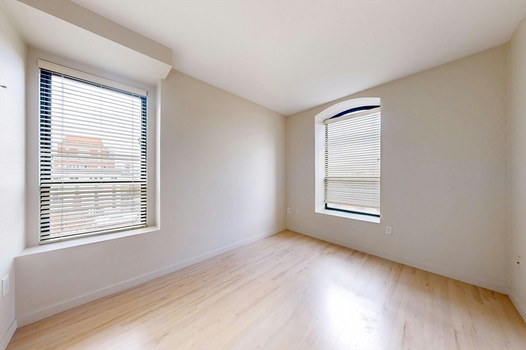 755 Boylston Street # 804