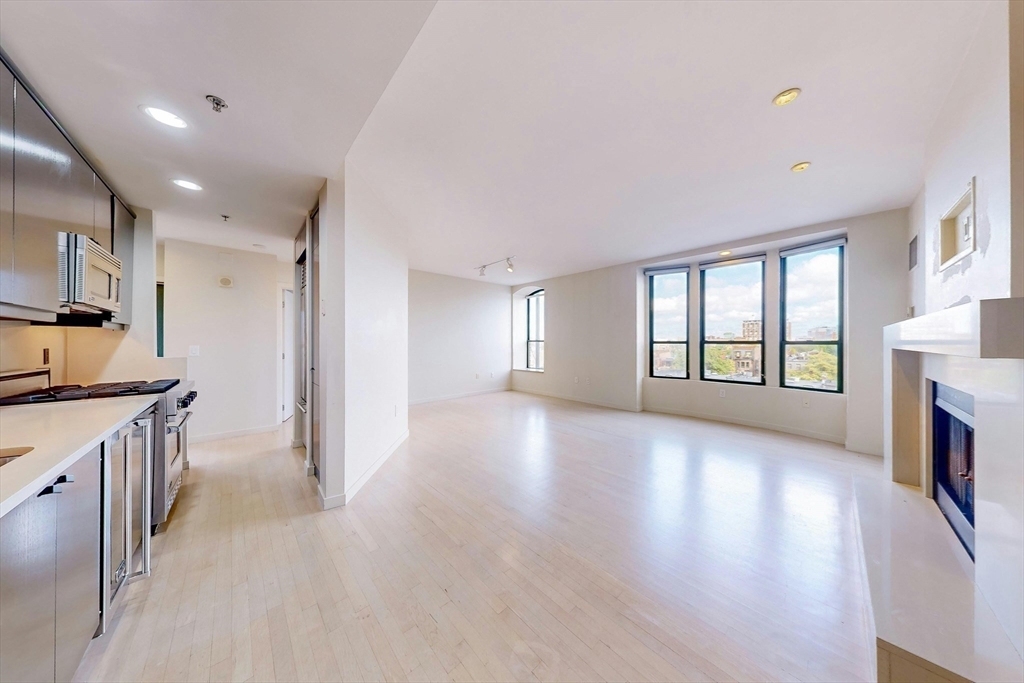 755 Boylston Street # 804