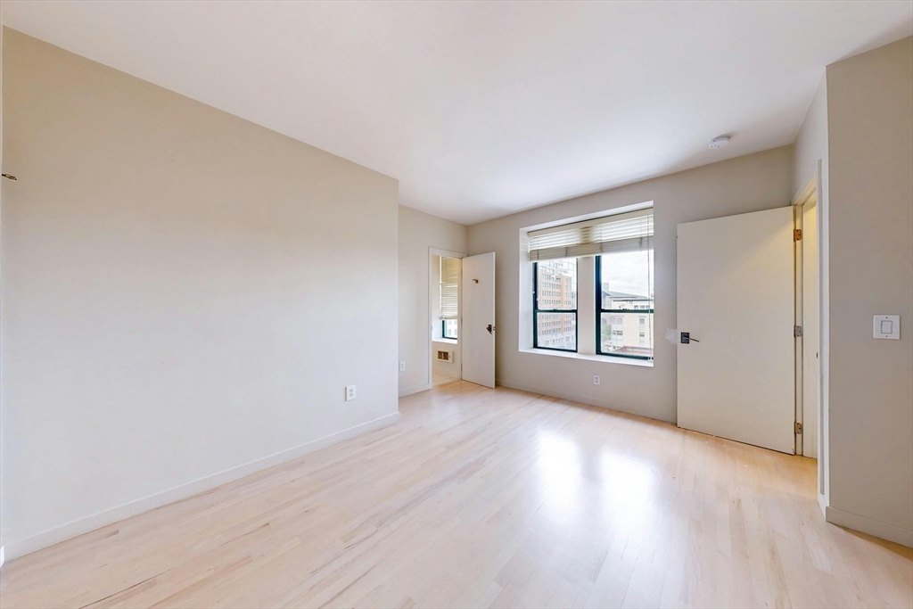 755 Boylston Street # 804