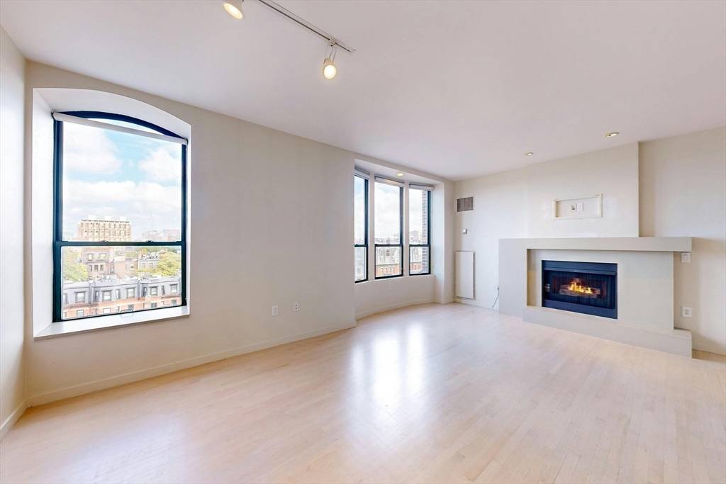 755 Boylston Street # 804