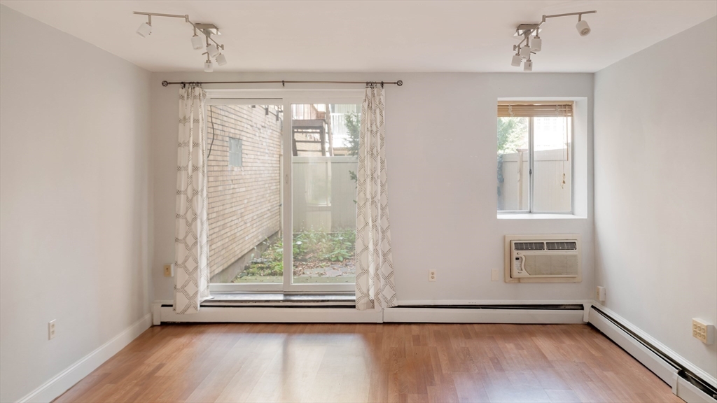 123 Sewall Ave Unit: LC