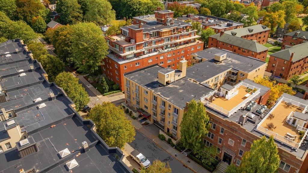 123 Sewall Ave Unit: LC
