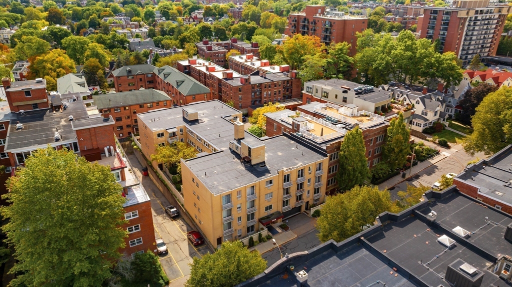 123 Sewall Ave Unit: LC