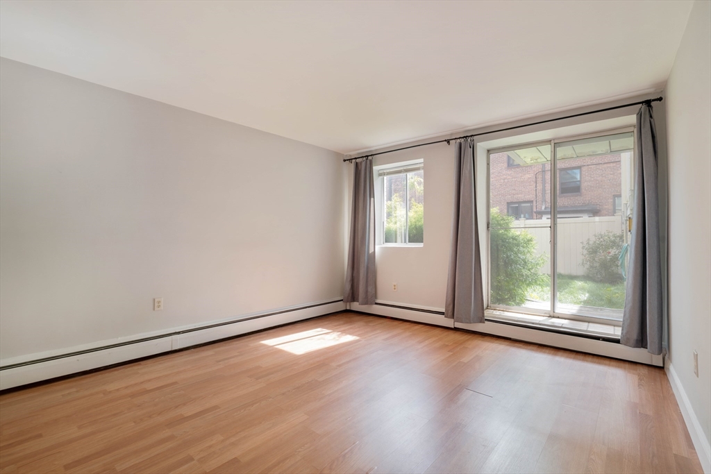 123 Sewall Ave Unit: LC