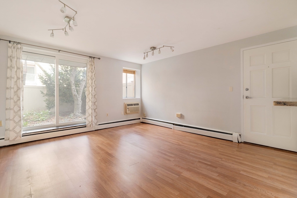 123 Sewall Ave Unit: LC