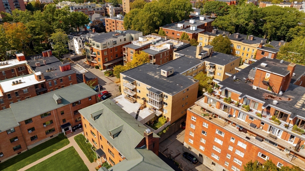 123 Sewall Ave Unit: LC