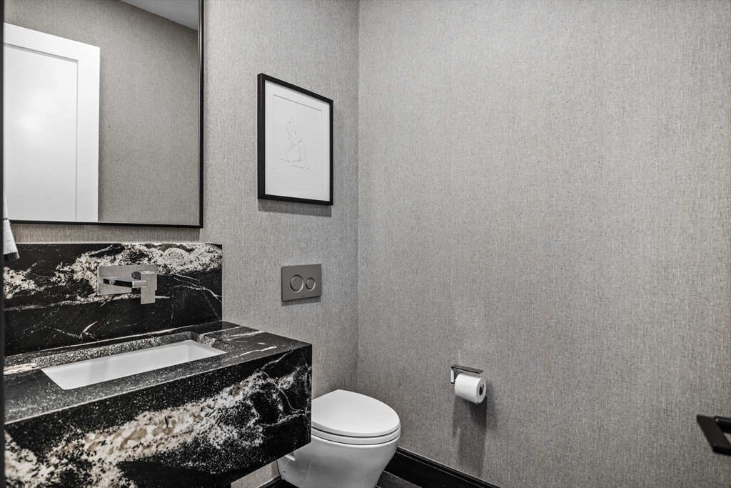 14 Green Street Unit: PH1