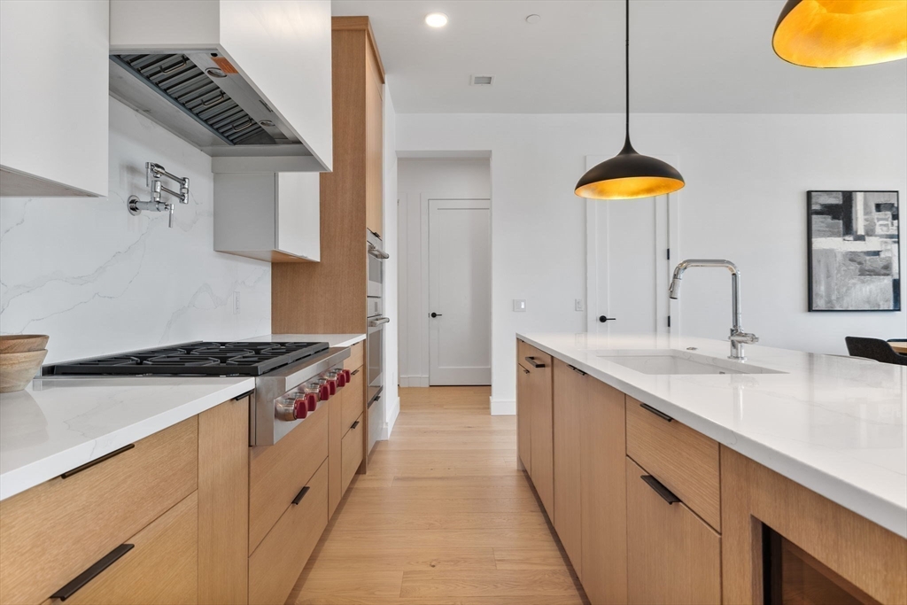 14 Green Street Unit: PH1