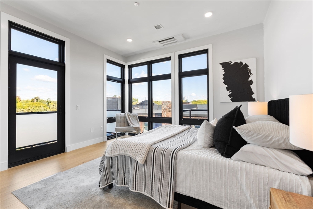 14 Green Street Unit: PH1