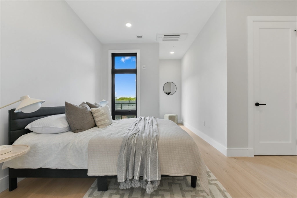 14 Green Street Unit: PH1