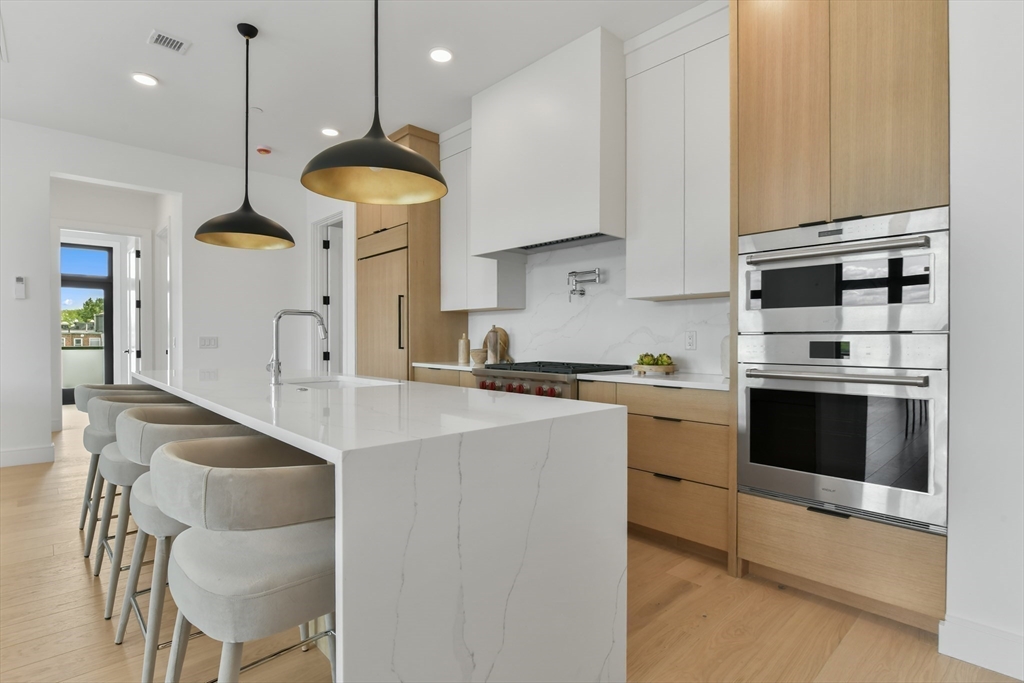 14 Green Street Unit: PH1
