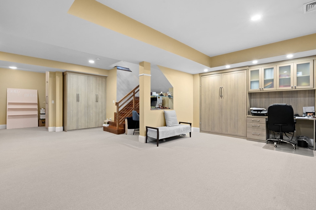 20 Hamlet Street # 1