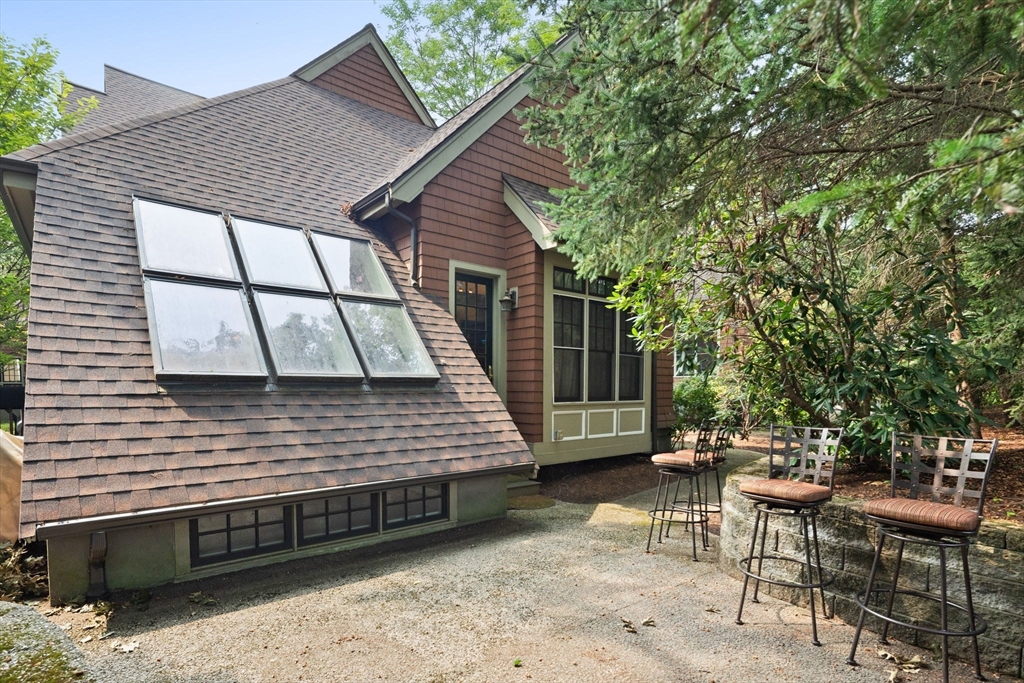 20 Hamlet Street # 1