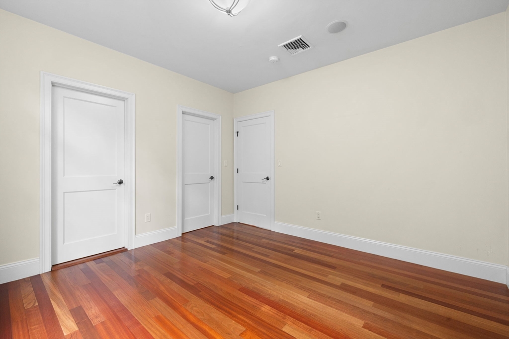 20 Hamlet Street # 1