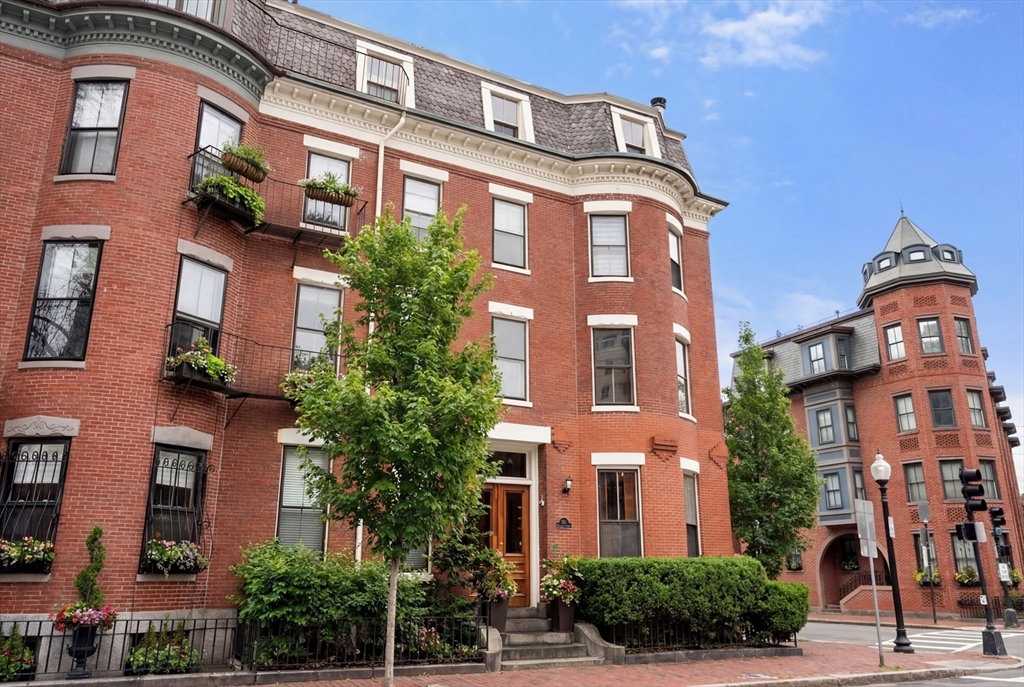 150 Chandler St # 9