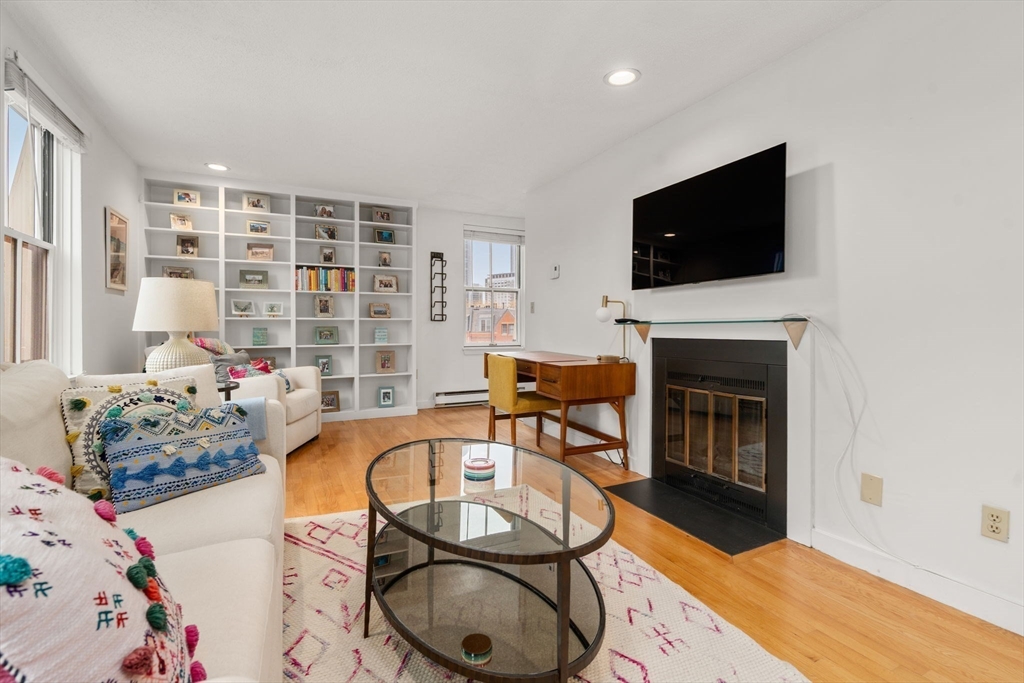 150 Chandler St # 9