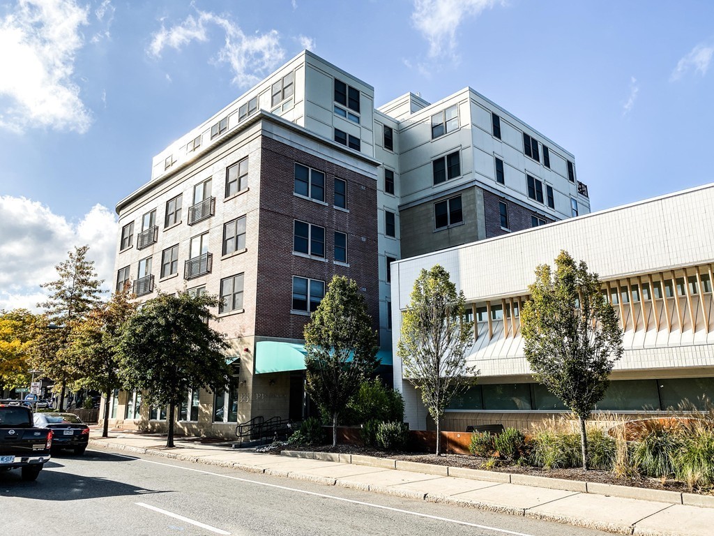 323 Boylston # 201